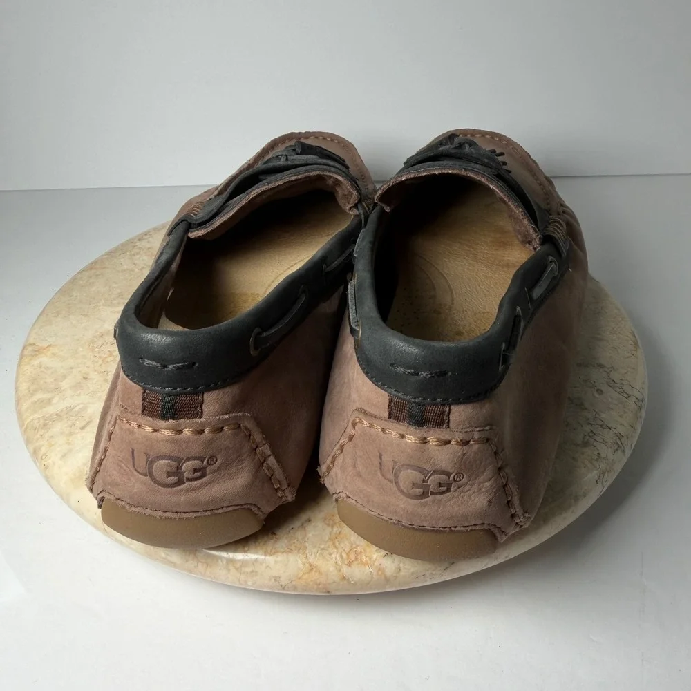 UGG Chester Tassel Loafers 11.5 Brown Black Leather Suede Moccasins 1010139